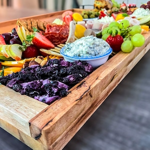 Extra großes Schneidebrett, langes Serviertablett mit Griffen für Fleisch und Käse, Weidebrett, großes Schneidebrett aus Holz, Metzgerblock