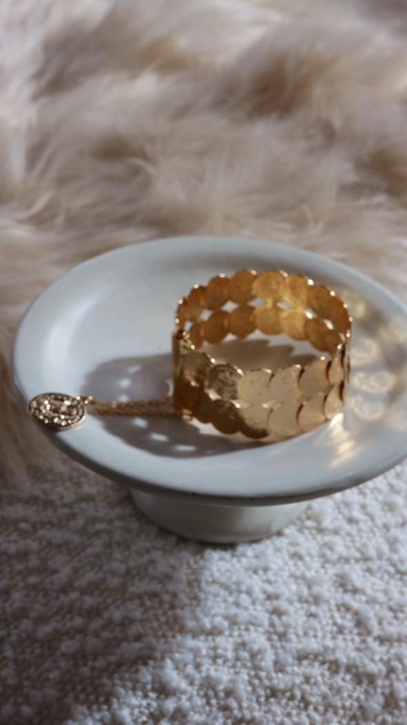 Amel Cuff Lira Bracelet