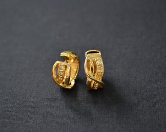 Goudkleurige Huggie-oorbellen — Chunky Everyday Hoops uit de jaren 90