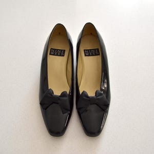 Patent Leather Low-Heel Shoes with Bow
