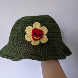 BTS / BT21 Heart Flower Bucket Hat