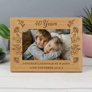 Personlig 40-årsjubileumsfotoram med vilda blommor i ek, 6x4 - Rubinröd bröllopspresent till henne, par, vänner, mamma och pappa