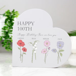 Placca a cuore personalizzata per la famiglia di buon 100° compleanno - Cuore grigio con fiori - 100° compleanno per lui, sua mamma, papà, nonno