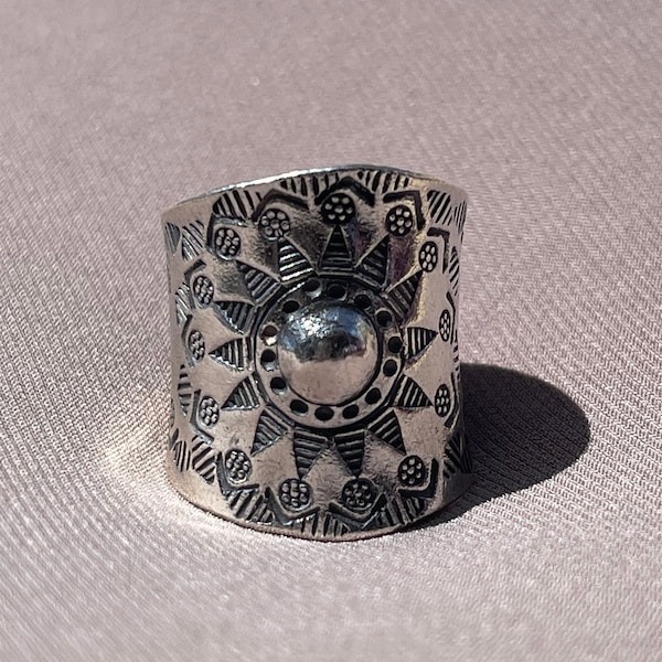 Karen Hill Tribe Silber Ring | Sonnenkraft | 98,5% Silber | Verstellbar