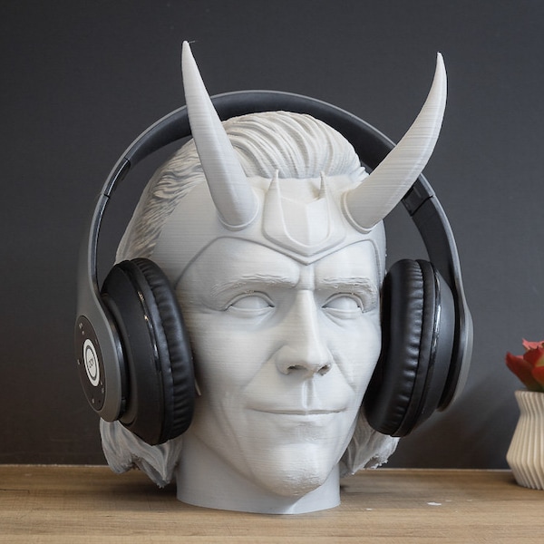 Loki Headphone Stand | Headphone Holder, Gaming Room Decor, Office, Desktop | Loki Paintable Bust | Marvel Fans Gift | Nerd Gift