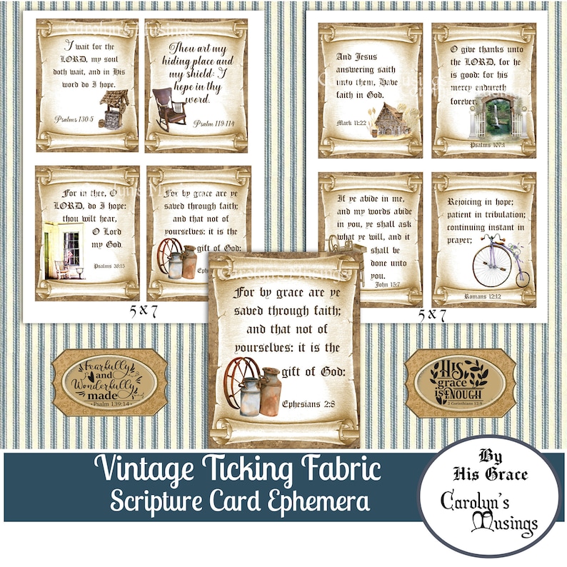 Op de afbeelding: Vintage scripture-kaarten van geblokt stof met verschillende bijbelteksten erop gedrukt. De kaarten zijn in een rustieke stijl met een bruine achtergrond en gouden krulwerk. De kaarten bevatten afbeeldingen van een put, een schommelstoel, een huis, een fiets en een melkkan. De tekst op de kaarten bevat verzen uit Psalmen, Markus, Romeinen, Efezi&euml;rs en Johannes.