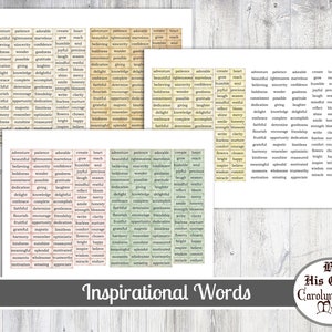 Op de afbeelding: Zes afdrukbare vellen met inspirerende woorden. Elk vel heeft een raster met woorden in verschillende kleuren, waaronder groen, geel en roze. De woorden zijn gedrukt in een vintage lettertype en omvatten woorden als "avontuur", "geduld", "schattig", "cre&euml;ren", "hart", "mooi", "rechtvaardig", "wonderbaarlijk", "groeien", "bereiken", "geloven", "oprechtheid", "vertrouwen", "bescheiden", "ziel", "moed", "wonder", "goedheid", "vrolijk", "kostbaar", "lachen", "seizoen", "mindful", "rustig", "reflecteren", "bloeien", "stralen", "genade", "glimlachen", "eerlijkheid", "kracht", "bloesem", "schrijven", "duidelijkheid", "onverschrokken", "koesteren", "troost", "moed", "dankbaar", "majestueus", "onbeperkt", "toewijding", "geven", "lachen", "vreugde", "kennis", "heerlijk", "omhelzen", "volledig", "bereiken", "trouw", "bepalen", "vriendelijkheid", "gedijen", "aanmoedigen", "vriendschap", "vruchtbaar", "gelegenheid", "toewijding", "harmonie", "herinneren", "optimistisch", "bloemen", "gekozen", "vriendelijkheid", "zonneschijn", "gerustgesteld", "helder", "gelukkig", "zinvol", "prachtig", "gemotiveerd", "inspireren", "geloven", "wijsheid", "toezeggen", "momenten", "gezond", "betrouwbaar", "wonder", "doorstaan", "motivatie", "verbazingwekkend", "waarderen".