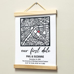 Carte sur toile Où nous sommes-nous rencontrés – Où tout a commencé, carte personnalisée premier rendez-vous sur feuille de coton avec cadre en bois, cadeau d'anniversaire encadré personnalisé