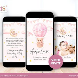 Puede incluir: Tres pantallas de smartphone que muestran una invitación a un baby shower. El diseño presenta un globo aerostático rosa con un oso de peluche, una luna creciente con un oso de peluche y una foto de un bebé. El texto incluye "Tía Laura" e "Invitación de video."