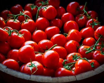 Heirloom Red Cherry Tomato Seeds: Juicy, Productive, Good Flavor