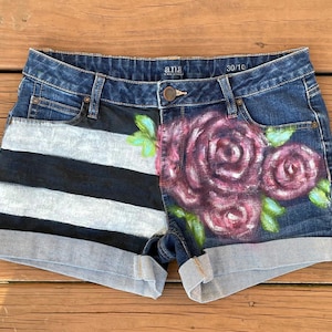 Women&#39;s hand painted shorts, size 30/10, painted jean shorts, painted denim, upcycled clothing, festival shorts