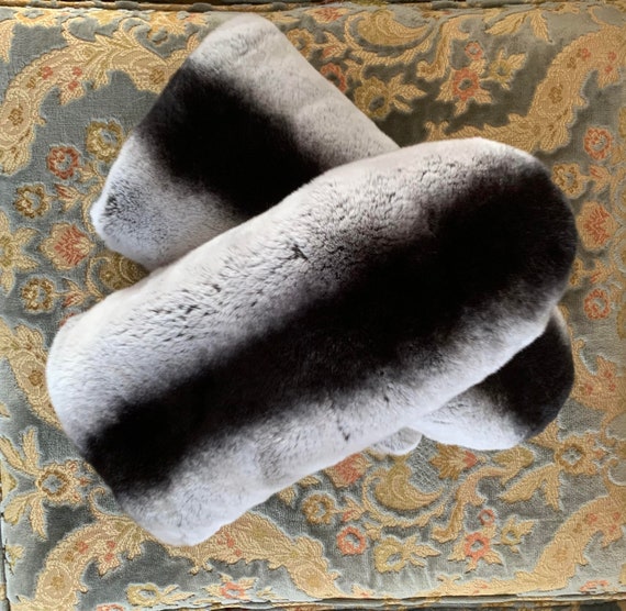 saga mittens