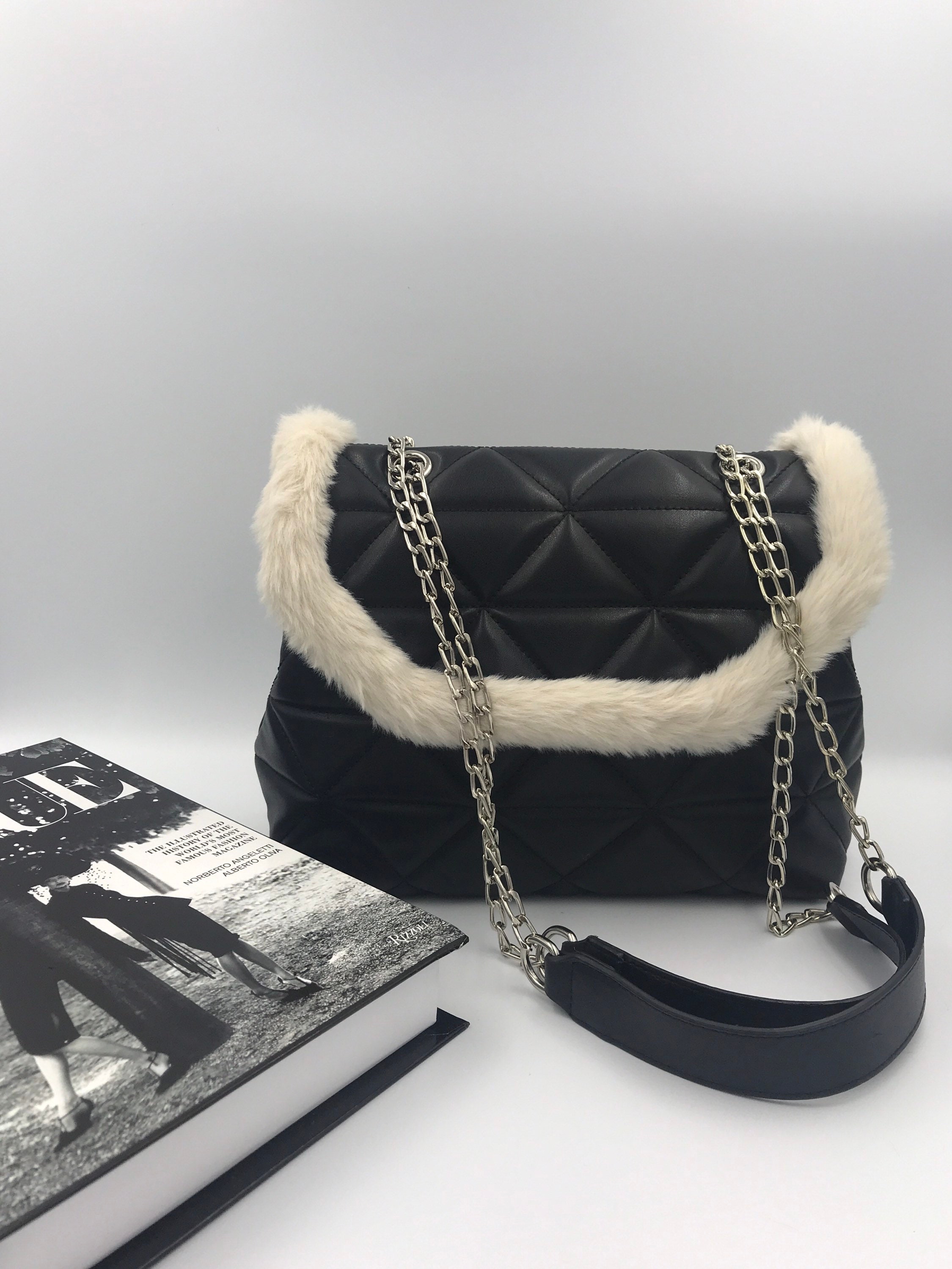 Summer Sale Stylish Shearling Laura Bag Quilted Bag 