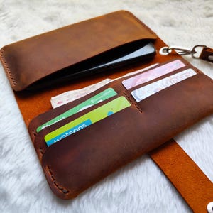 Handmade Leather Phone Wallet – Unisex Snap Closure Long Wallet with Card Slots, leather phone wallet case with wristlet