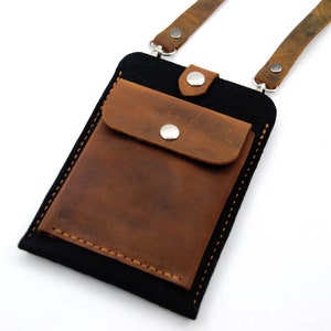 Handmade Felt & Leather Crossbody Phone Bag: Adjustable Strap