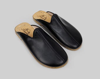 Pantuflas Negras Forma de Pie Hombre - Wide Toe Box Zero Drop, Cosidas a Mano - Cuero Curtido Vegetal Salud del Pie