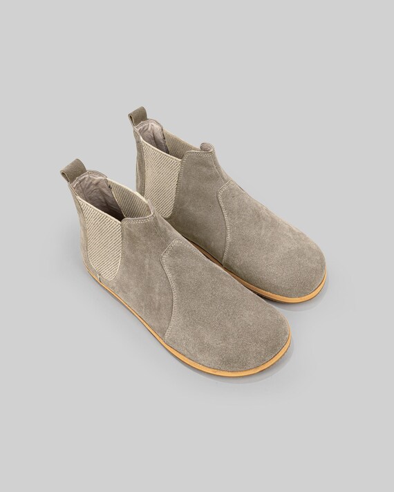 Men\'s Gray Leather Chelsea Boots - Classic Slip-On Style Christophe Grey Suede Chelsea Boot main image 4