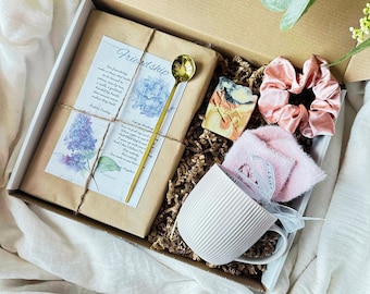 Blind Date with a Book Box, Friendship Gift Box for Friend, Custom Gift for Book Lover, Valentines Day Gift Idea, Affordable Book Box