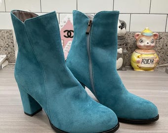 NWOT Turquoise Chunky Heel Faux Leather Boots
