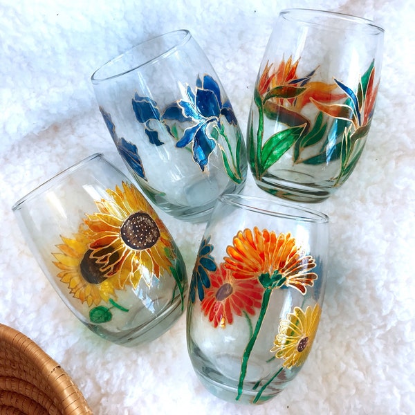 Hand Painted Wine Glass, Stemless Flower glass,  Hand painted personalized stemless wine glasses