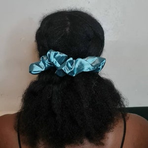 Plain Large scrunchie - Turquoise