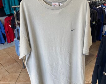 Vintage Nike Men's Tee Size XXL