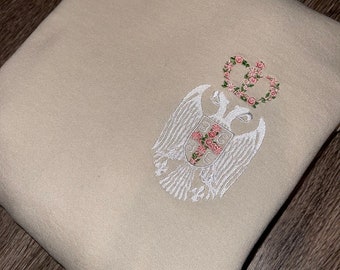 Sudadera Serbia Flor Bordada