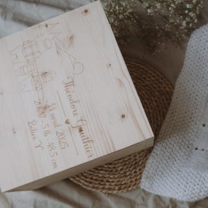 wooden memory box, memory box, personalized memory box, toddler, gift, birth gift
