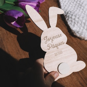 Lapin de pâques ,joyeuses pâques , pastilles de bois,  pâques 2025