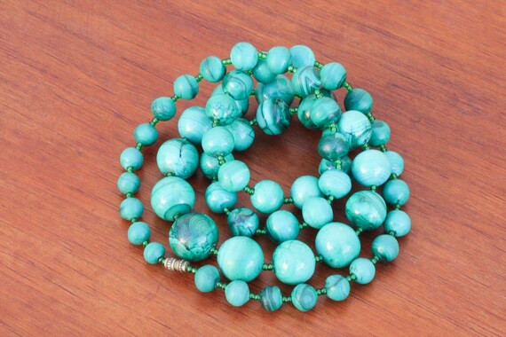 Vintage Graduated Malachite Necklace Strung with … - image 5