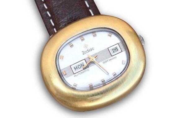 Vintage zodiac watches prices hotsell