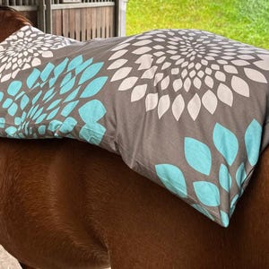 Spelt husk pillows, heat packs, spelt husks, pillows, horses, various sizes and designs