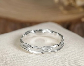 Everliving Fire Sterling Silver Band Ring – 5mm | Wavy Organic Minimal Ring | Handmade Silver Jewelry | HanJi Jewelry®