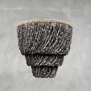 Lampadario a conchiglia fatto a mano 10 / Lampada a sospensione Boho / Lampada da soffitto a conchiglia costiera / Lampada a sospensione per casa sulla spiaggia / Decorazione tropicale - SL10