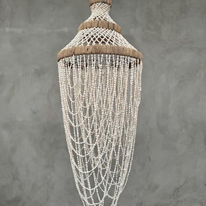 Lampadario a conchiglia fatto a mano 17 / Lampada a sospensione Boho / Lampada da soffitto a conchiglia costiera / Lampada a sospensione per casa sulla spiaggia / Decorazione tropicale - SL17