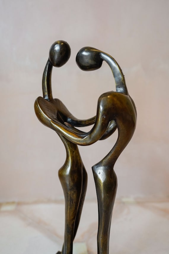 Overstige Indigenous gasformig Sculpture A Sculpture of a Couple Deeply in Love Bronze - Etsy