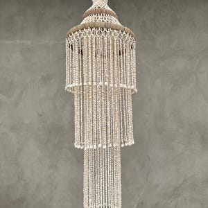 Lampadario a conchiglia fatto a mano 04 / Lampada a sospensione Boho / Lampada da soffitto a conchiglia costiera / Lampada a sospensione per casa sulla spiaggia / Decorazione tropicale - SL04