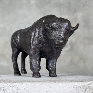 Bronze Bison Statue | Heavy Dark Buffalo Sculpture | Wildlife Art Collectible | Home Decoration | Art Piece | Bison Sculpture - BR271