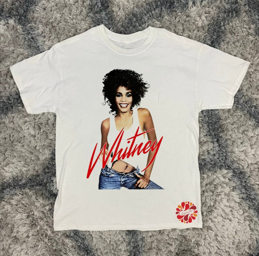 Discover Whitney Houston Vintage 90er Jahre Smile T-Shirt