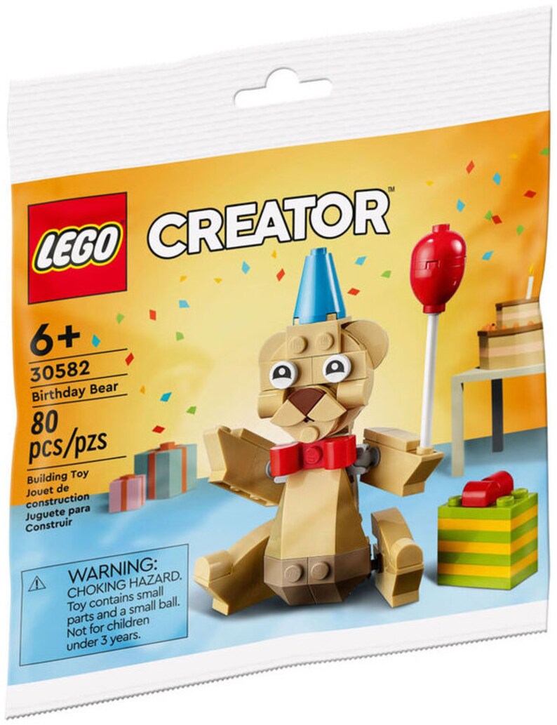 Może przedstawiać: Zestaw LEGO Creator 30582 Birthday Bear z 80 elementami. Zestaw zawiera brązowego misia w niebieskim kapeluszu urodzinowym i czerwonym krawacie, trzymającego czerwony balon. Miś siedzi na niebieskim tle z ż&oacute;łto-zielonym pudełkiem na prezent w tle.  OSTRZEŻENIE: RYZYKO UDUSZENIA. Zabawka zawiera małe elementy i małą piłkę. Nieodpowiednie dla dzieci poniżej 3 roku życia.