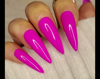 Fuchsia Pink Matte/Glossy Finish Press On Nail Set