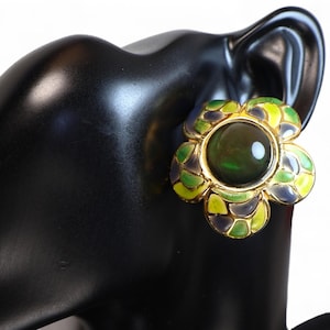 Superb Vintage Clip-on Earrings signed SG