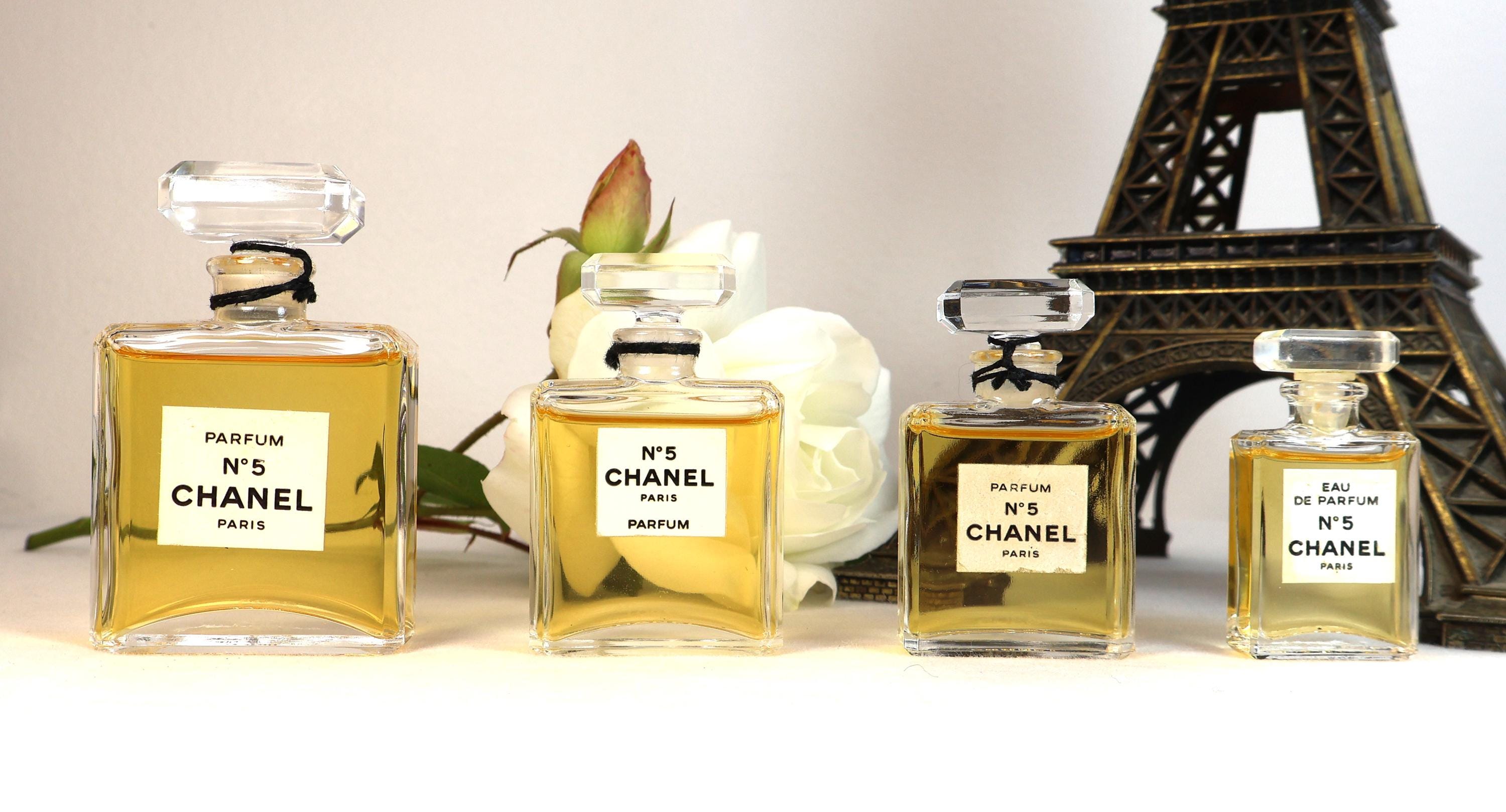 Chanel n19 perfume - Etsy 日本