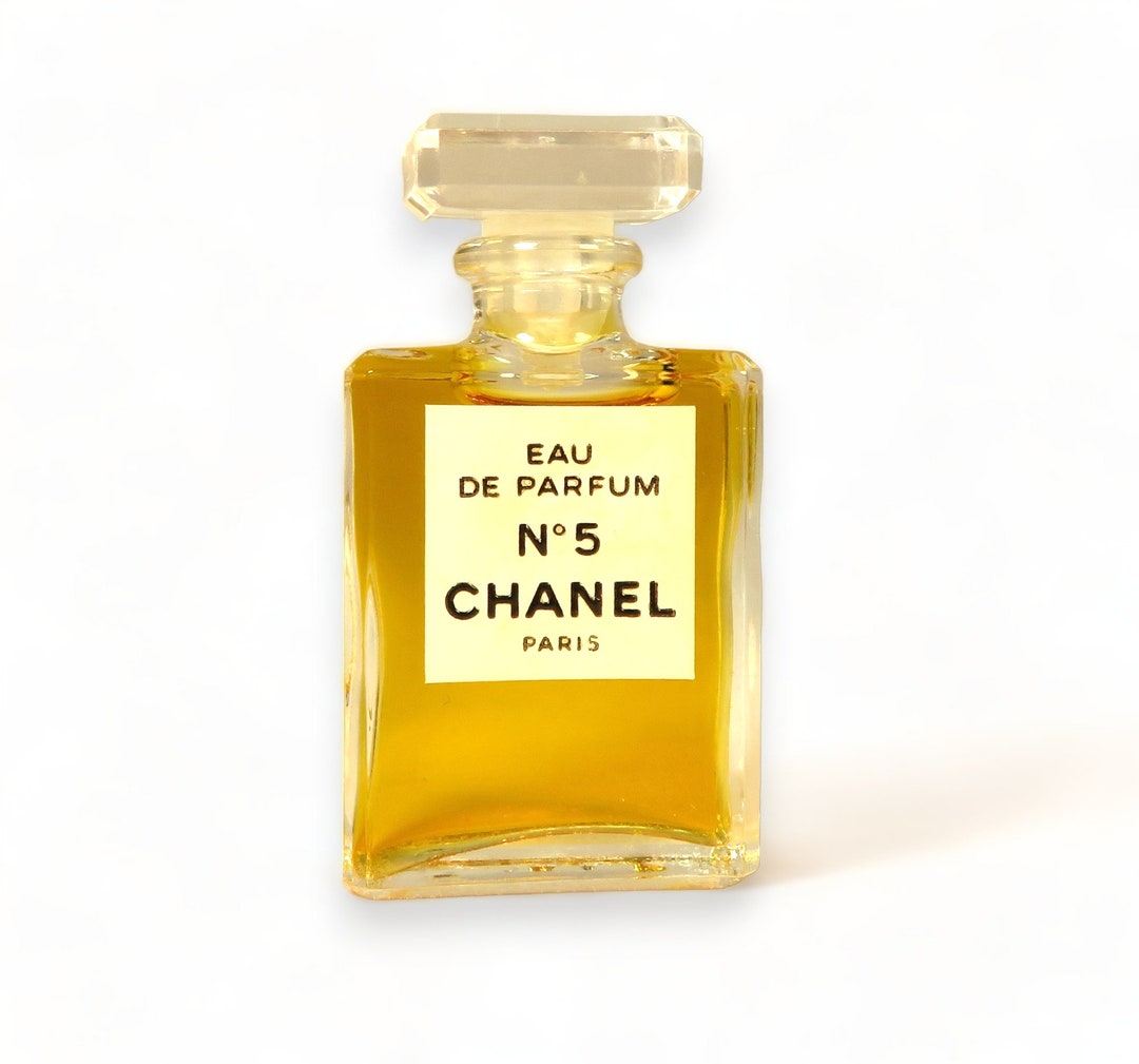 Miniature Eau De Toilette N 5 CHANEL Et Sa Boite Originale 4 ML 1