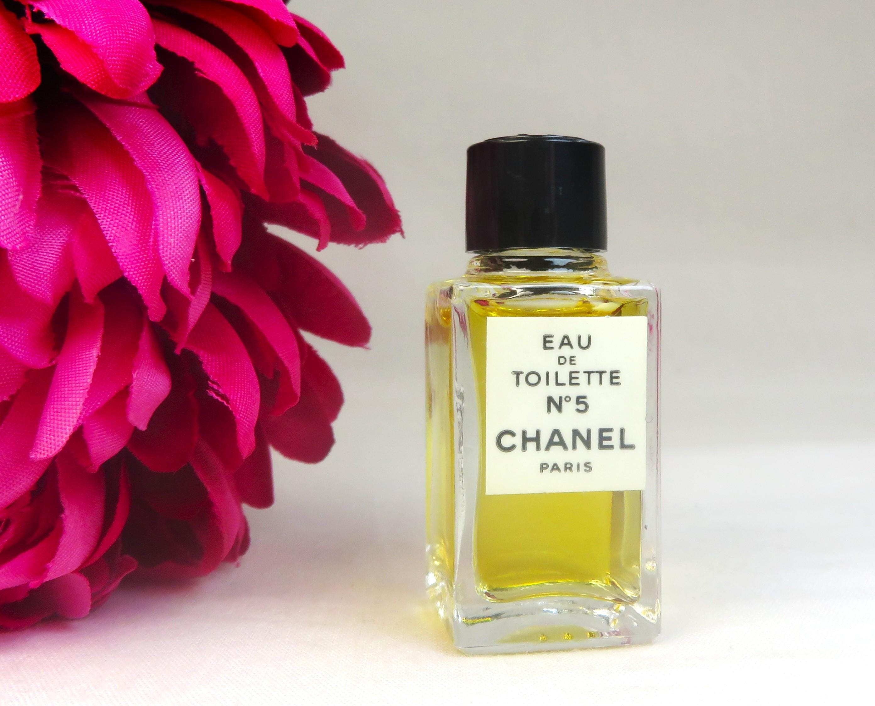 Chanel N19 Perfume - Etsy Canada