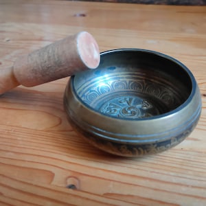 Bowls, small Tibetan bowls 9.5 cm