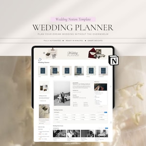 Puede incluir: Una plantilla digital de planificador de bodas en Notion mostrada en una pantalla de tableta. La interfaz presenta un panel con secciones para tareas, listas de invitados y planificación, incluyendo encabezados como Wedding Planner y Wedding Essentials.