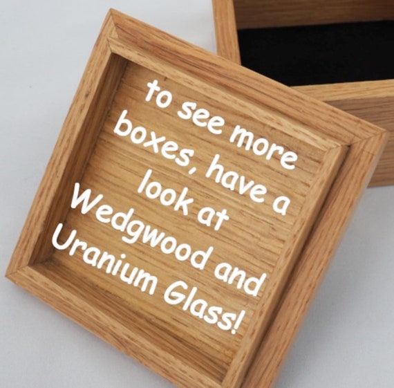 Tiny octagonal pill box - image 4