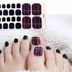 22pcs  Dark RED and Black PLAID Toe Nail Wraps ~ Toenail Self-Adhesive Express Manicure Nail Stickers  (YMZ077)
