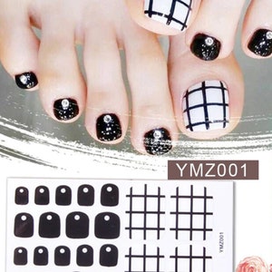 22pcs Black Checks Toe Nail Wraps ~ Toenail Self-Adhesive Express Manicure Nail Stickers  (QD072)